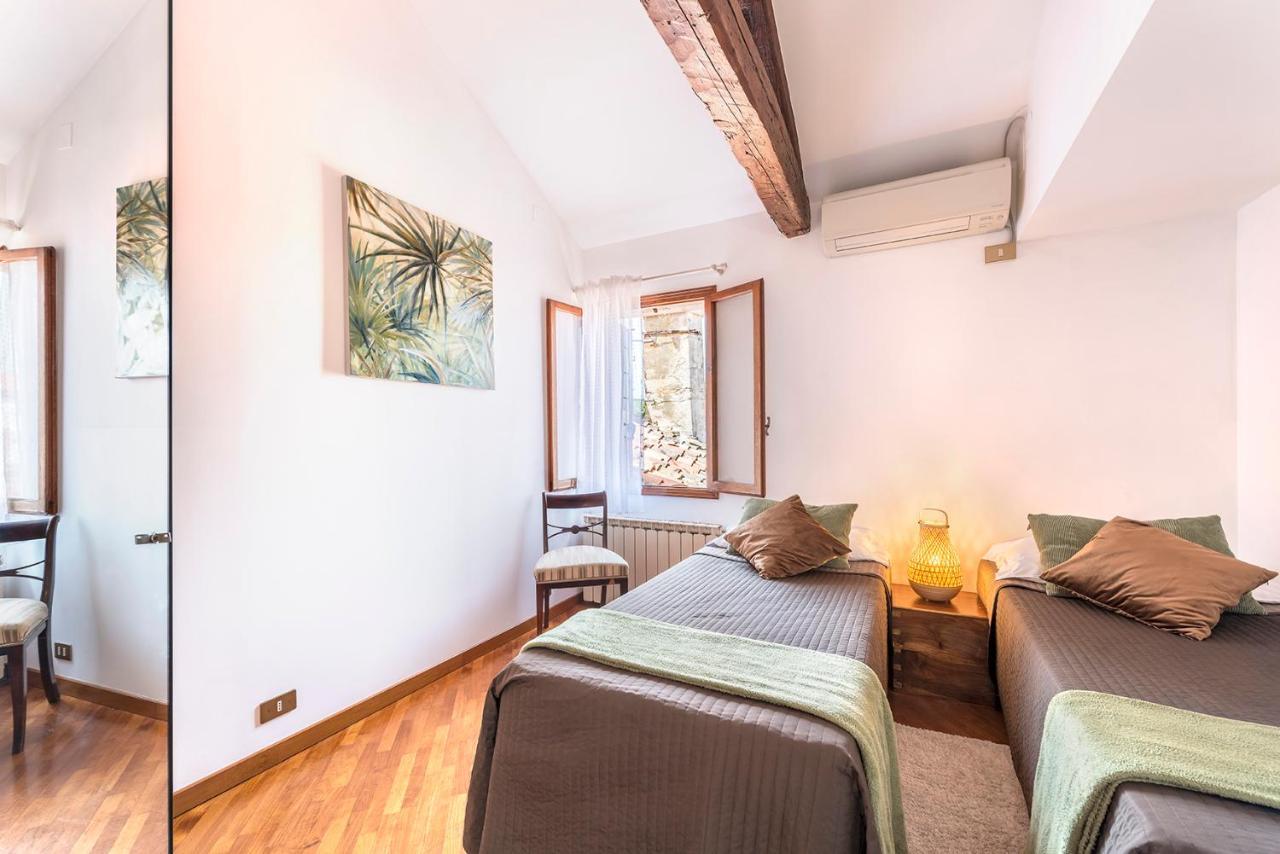 Colombina Like At Home 3 Bedrooms Fully Equipped Air Conditioned Венеция Екстериор снимка